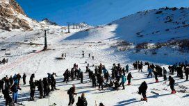 Snow Travel perderá su licencia y no tendrá la obligación de cumplir con los viajes Snow Travel perderá su licencia y no tendrá la obligación de cumplir con los viajes
