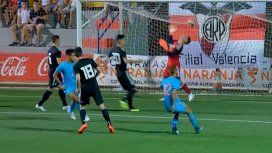 El increíble blooper del arquero de la Selección Sub 20 en el torneo de LAlcudia El increíble blooper del arquero de la Selección Sub 20 en el torneo de LAlcudia