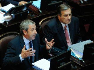 cobos: si esto no funciona habra que poner un tope en el mercado cambiario cobos: si esto no funciona habra que poner un tope en el mercado cambiario