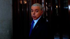 Oyarbide denunció que fue amenazado cuando cerró una causa contra los Kirchner Oyarbide denunció que fue amenazado cuando cerró una causa contra los Kirchner