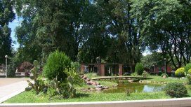 Abrió la canilla de su casa y salió un gusano de 15 centímetros Abrió la canilla de su casa y salió un gusano de 15 centímetros