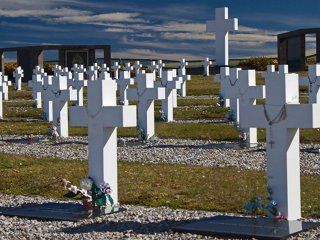 Cementerio de Darwin en las Islas Malvinas Cementerio de Darwin en las Islas Malvinas