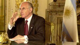 De La Rúa anunciando el Blindaje por cadena nacional De La Rúa anunciando el Blindaje por cadena nacional