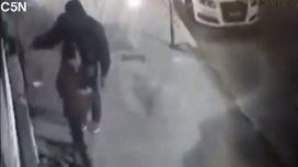 VIDEO: Así se llevaban a Camila VIDEO: Así se llevaban a Camila