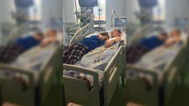 Stephanie, de 15 años, le dijo adiós a su novio, Blake, de 16 Stephanie, de 15 años, le dijo adiós a su novio, Blake, de 16
