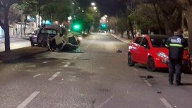 Choque y vuelco en una picada Choque y vuelco en una picada