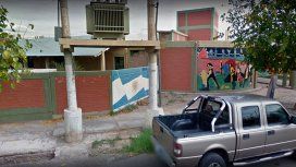 Una adolescente de 15 años va a la escuela con custodia policial por las amenazas de su ex Una adolescente de 15 años va a la escuela con custodia policial por las amenazas de su ex