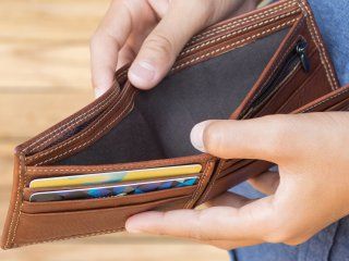Billetera vacía, una constante antes de fin de mes por la inflación y la devaluación Billetera vacía, una constante antes de fin de mes por la inflación y la devaluación