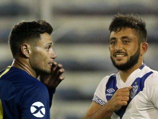 Mauro Zárate y el Monito Vargas, realidades opuestas Mauro Zárate y el Monito Vargas, realidades opuestas