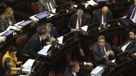 Senadores trataban la extinción de dominio Senadores trataban la extinción de dominio