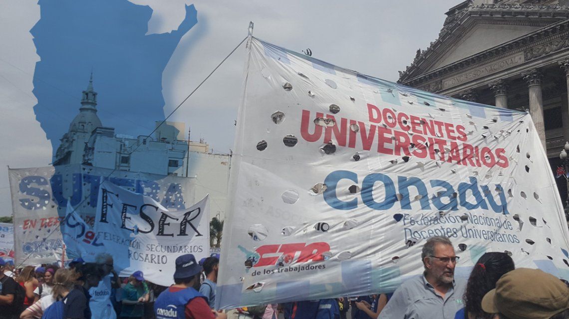 VIDEO: Las universidades del país paralizadas y el Gobierno retiró la oferta del 15% de aumento a los docentes