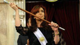 La pelea por el bastón presidencial de los Kirchner: la causa más absurda de Bonadio La pelea por el bastón presidencial de los Kirchner: la causa más absurda de Bonadio