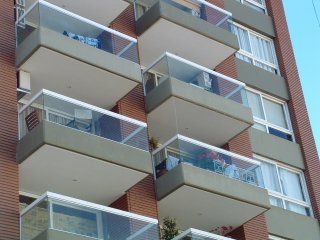 los precios de las propiedades en dolares bajaron un 10% en la ciudad los precios de las propiedades en dolares bajaron un 10% en la ciudad