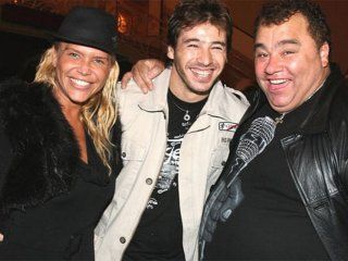Nazarena Vélez, Aldo Osorio y la Tota Santillán cuando los dos primeros eran pareja Nazarena Vélez, Aldo Osorio y la Tota Santillán cuando los dos primeros eran pareja