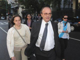 ¿en que piensan parecido a este gobierno?: moreau cruzo a la cupula de la ucr y pidio que no sean complices ¿en que piensan parecido a este gobierno?: moreau cruzo a la cupula de la ucr y pidio que no sean complices