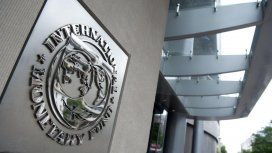 Gigantes de Wall Street le piden más dinero al FMI para Argentina: quieren salir pero dicen que esperan Gigantes de Wall Street le piden más dinero al FMI para Argentina: quieren salir pero dicen que esperan