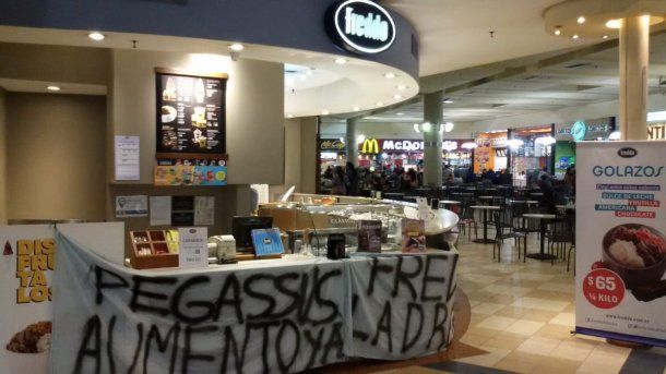 En uno de los locales de Freddo hubo protestas<br>