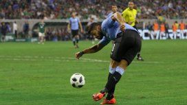 La rabona de Luis Suárez ante México dio la vuelta al mundo La rabona de Luis Suárez ante México dio la vuelta al mundo