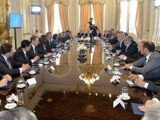 Macri con gobernadores en la Rosada Macri con gobernadores en la Rosada