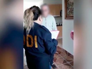 bahia blanca: un hombre de 72 se hizo pasar por adolescente y engano a una nena de 12 bahia blanca: un hombre de 72 se hizo pasar por adolescente y engano a una nena de 12