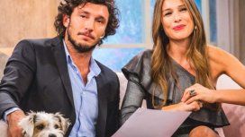 Pampita y Pico Mónaco, unidos por el perro Osvaldo. Pampita y Pico Mónaco, unidos por el perro Osvaldo.