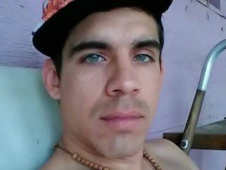 González, de 23 años, murió atropellado por Daniel Oyarzún cuando escapaba tras robarle González, de 23 años, murió atropellado por Daniel Oyarzún cuando escapaba tras robarle