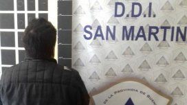 Detienen a un pai en José C. Paz que abusó de sus hijastras: una quedó embarazada Detienen a un pai en José C. Paz que abusó de sus hijastras: una quedó embarazada