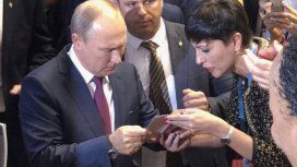 Mayra Mendoza denunció ante Putin que a CFK la quieren encarcelar Mayra Mendoza denunció ante Putin que a CFK la quieren encarcelar