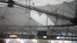 El techo del estadio único por el temporal El techo del estadio único por el temporal