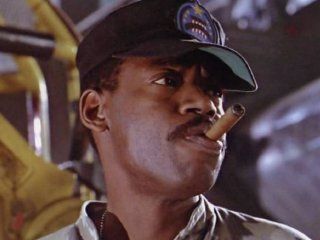 murio al matthews, el sargento apone de alien 2: el regreso murio al matthews, el sargento apone de alien 2: el regreso