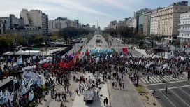 Envían al Congreso un proyecto para limitar los cortes y la entrada de inmigrantes Envían al Congreso un proyecto para limitar los cortes y la entrada de inmigrantes