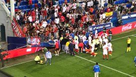 Una tribuna se desplomó en medio del festejo por el gol de Banega Una tribuna se desplomó en medio del festejo por el gol de Banega