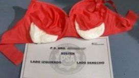 Detuvieron en Aeroparque a una mula voladora: llevaba casi un kilo de cocaína en sus partes íntimas Detuvieron en Aeroparque a una mula voladora: llevaba casi un kilo de cocaína en sus partes íntimas