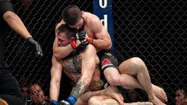 McGregor sufrió un duro castigo por parte del ruso McGregor sufrió un duro castigo por parte del ruso