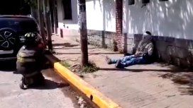 El hombre intentó prenderse fuego porque su ex no lo deja ver a sus hijos El hombre intentó prenderse fuego porque su ex no lo deja ver a sus hijos
