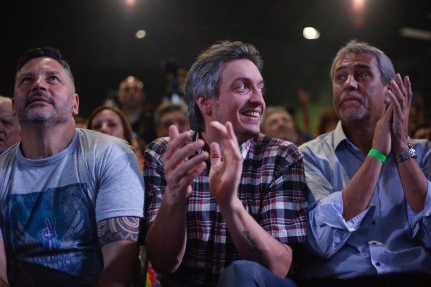 Gustavo Menéndez, Máximo Kirchner y Jorge Ferraresi<br>