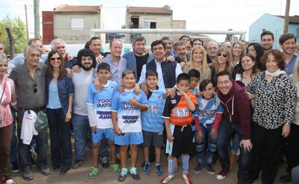 Homenaje a Néstor Kirchner en Villa Palito