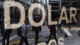 Este jueves debutaron el dólar turista y el dólar ahorro Este jueves debutaron el dólar turista y el dólar ahorro