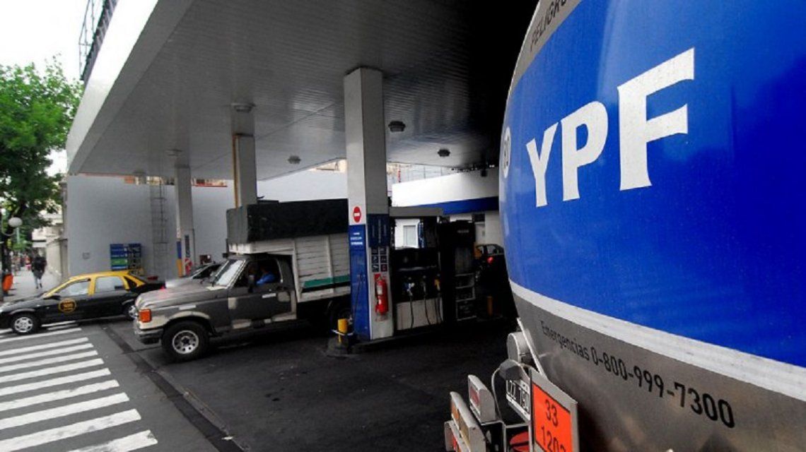 Advierten que en agosto YPF volverá a subir sus naftas