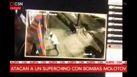 La Plata: atacaron un súper chino con bombas molotov La Plata: atacaron un súper chino con bombas molotov