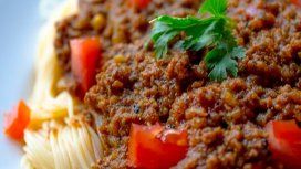 Una mujer vegana amenazó con matar a su mamá porque preparó salsa bolognesa Una mujer vegana amenazó con matar a su mamá porque preparó salsa bolognesa