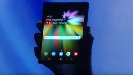 Samsung presentó su primer smarphone con pantalla flexible: el Galaxy F Samsung presentó su primer smarphone con pantalla flexible: el Galaxy F