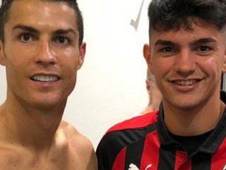 la foto de cristiano ronaldo que tuvo que borrarse porque dejo en evidencia a un companero la foto de cristiano ronaldo que tuvo que borrarse porque dejo en evidencia a un companero