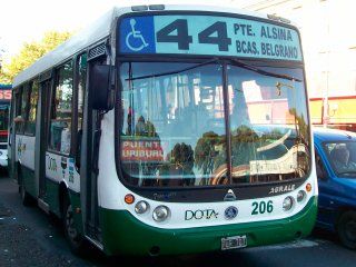 varias lineas de colectivos se encuentran sin servicio por un conflicto gremial varias lineas de colectivos se encuentran sin servicio por un conflicto gremial