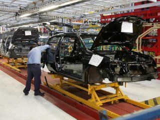 por la crisis, peugeot suspendio a dos mil trabajadores de su planta en el palomar por la crisis, peugeot suspendio a dos mil trabajadores de su planta en el palomar