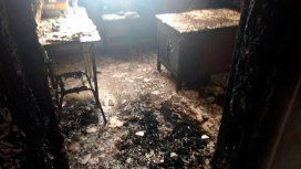 Investigan una explosión e incendio en una escuela de José Mármol Investigan una explosión e incendio en una escuela de José Mármol