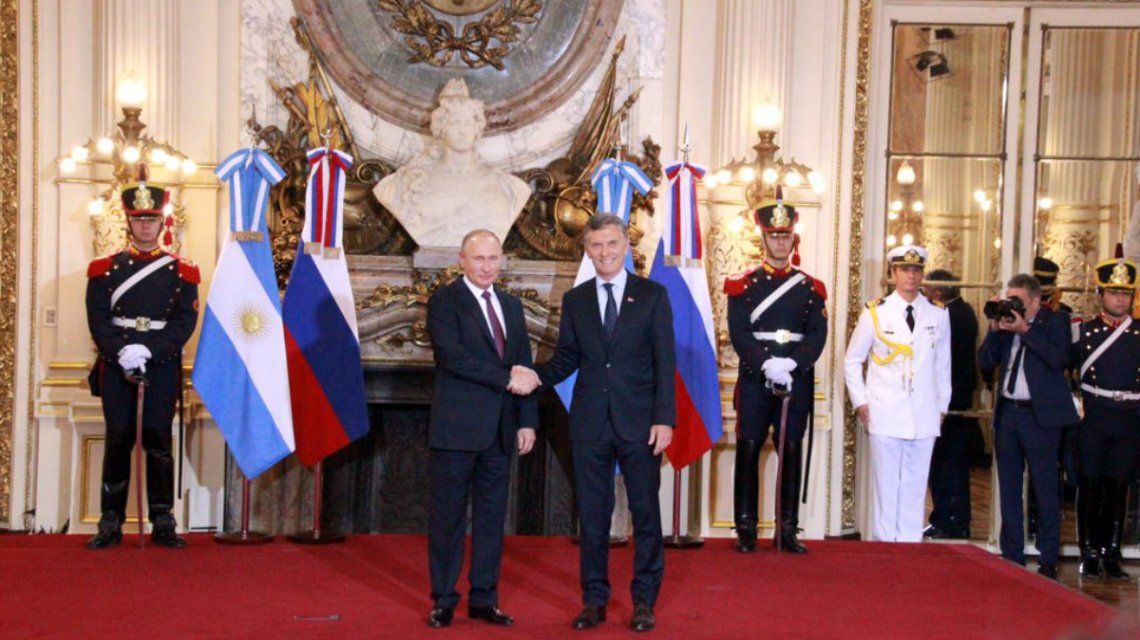 Resultado de imagen para mACRI CENA CON pUTIN