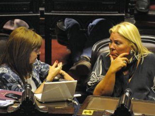 Patricia Bullrich y Elisa Carrió Patricia Bullrich y Elisa Carrió