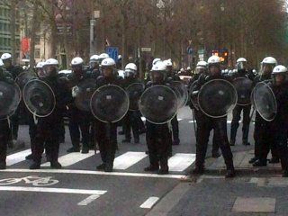 la protesta de chalecos amarillos se expande por europa: hay focos en belgica y holanda la protesta de chalecos amarillos se expande por europa: hay focos en belgica y holanda