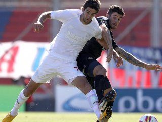 en un partido lleno de penales, san lorenzo y estudiantes empataron en el bajo flores en un partido lleno de penales, san lorenzo y estudiantes empataron en el bajo flores
